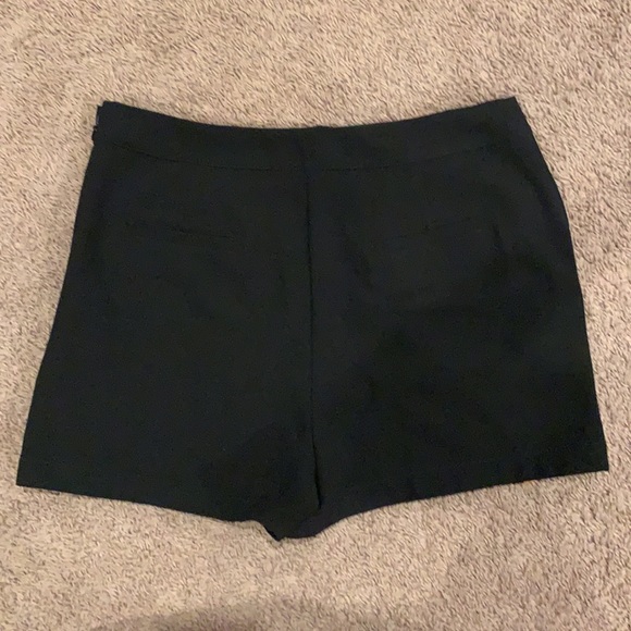 Topshop High Waisted Embroidered Shorts - Picture 5 of 6